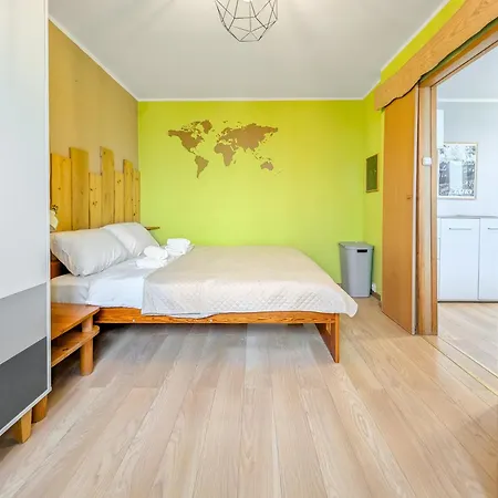 Park Skowroni Homely By Bookinghost *